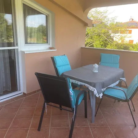 Apartments Dora Porec Exterior photo