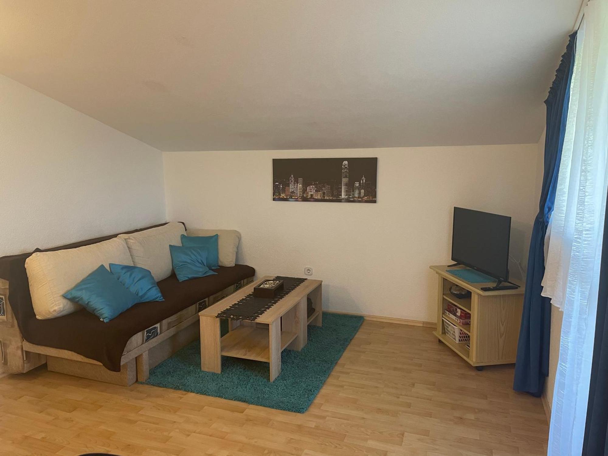 Apartment Dora *