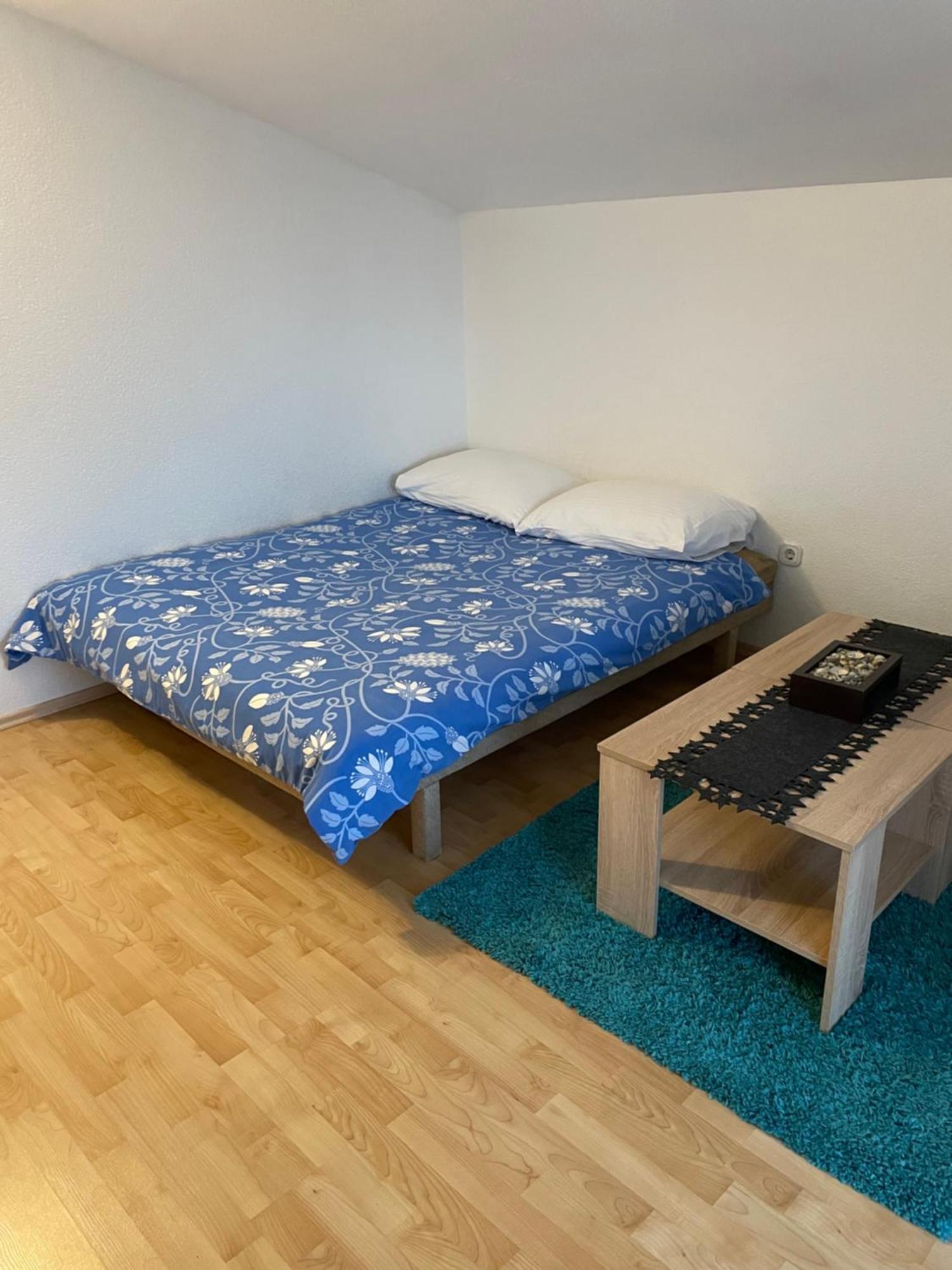 Dora Apartment