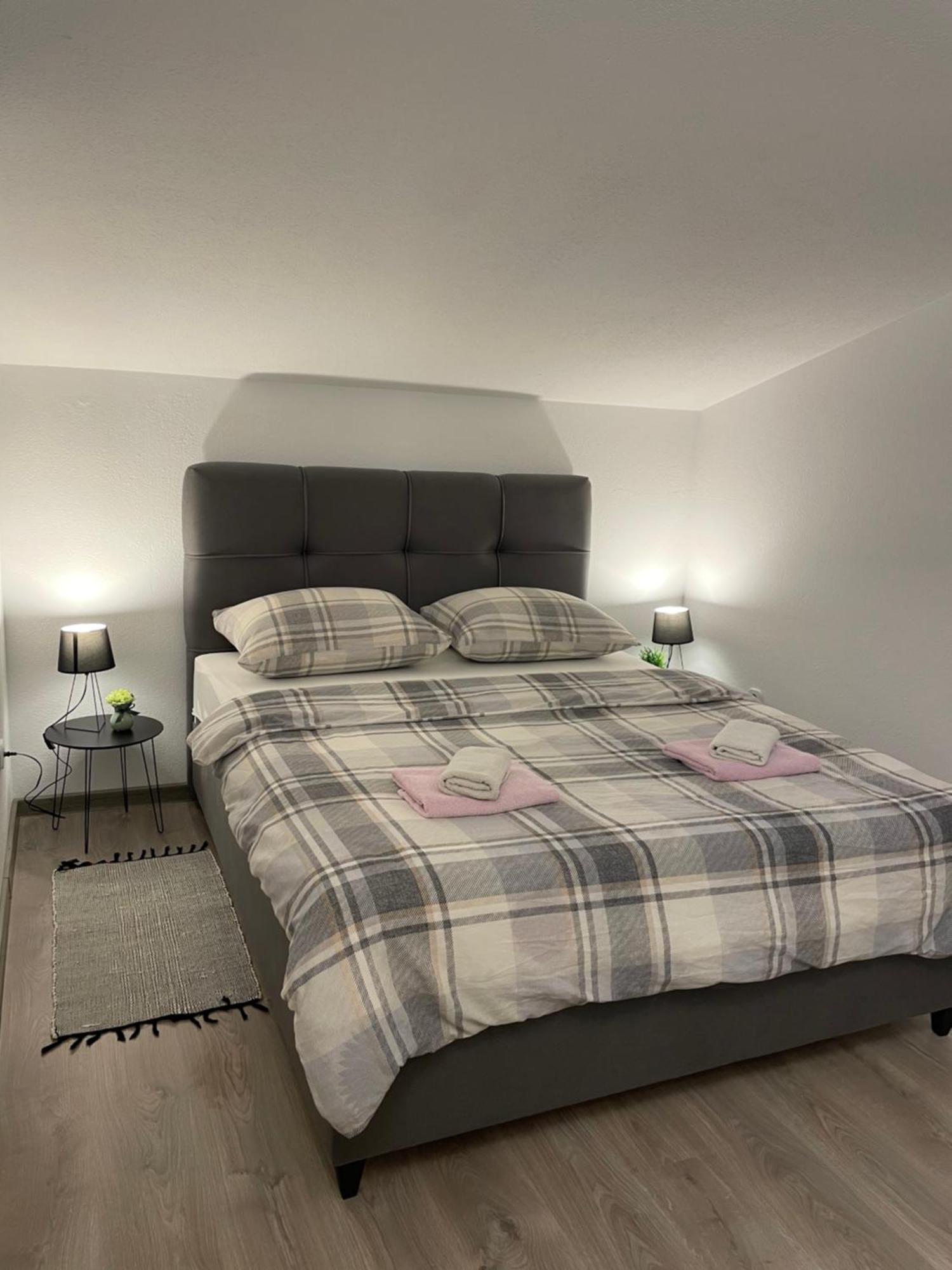 Dora Apartment