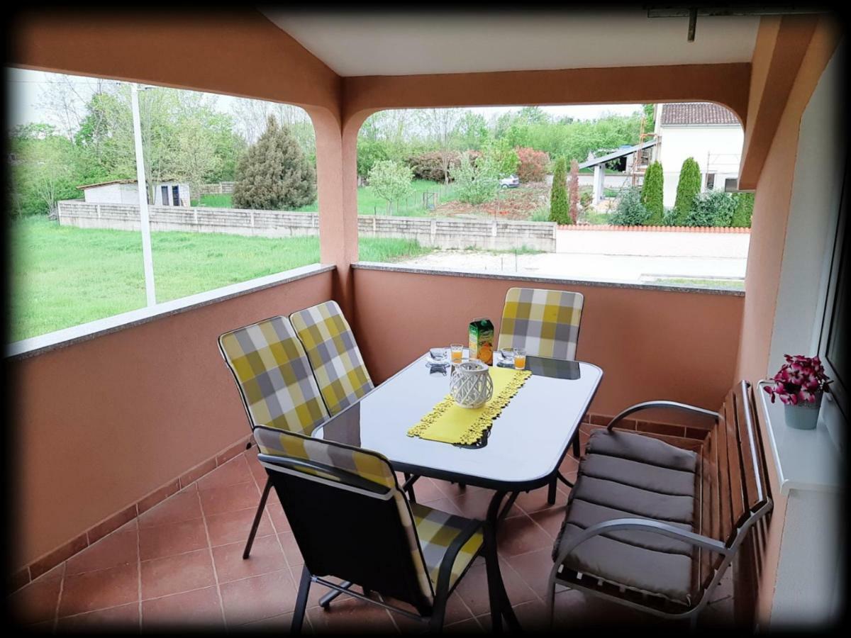 Dora Apartment